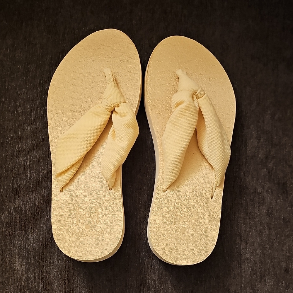 Kuailu Women's Flip Flops - Super Cute 😍